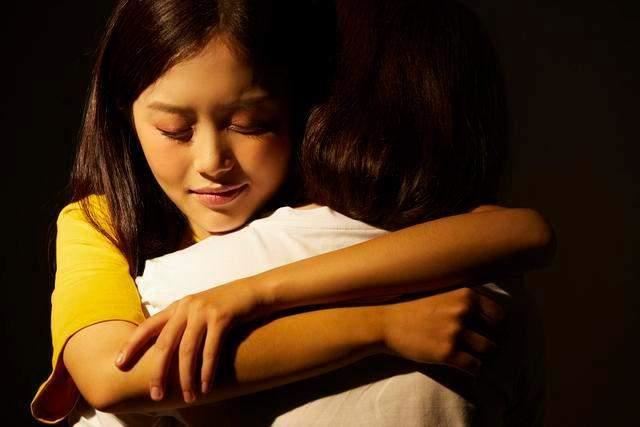 40多岁的女人，喜欢多少岁的男人？看看三个女人的心里话