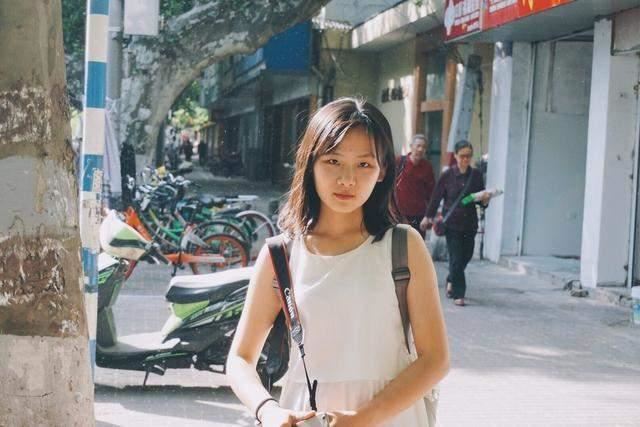 情侣长期异地，女朋友想男人的时候会怎样？过来人说出心里话