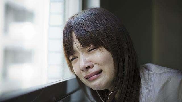 有暴力倾向的男人，婚姻总是逃不过这些结局，两个真实案例