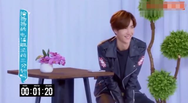 王一博给父亲打电话不知道说什么？掌握方法，和父母沟通并不难