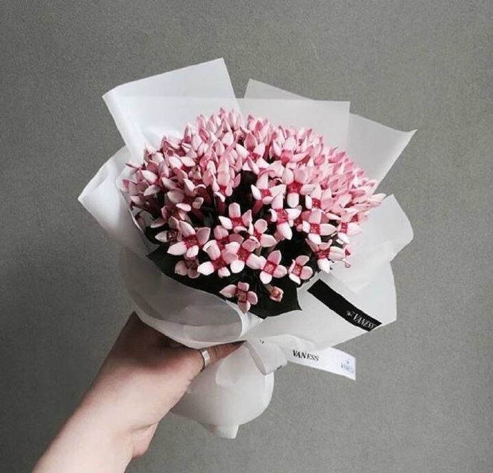 三观超正超干净的爱情说说，句句有感而发！