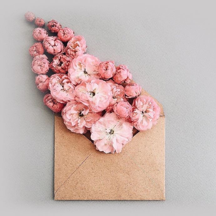 比较隐晦的情话句子，深情动人，简短暖心！