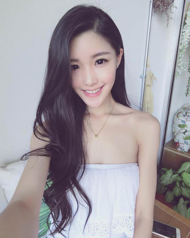 极品清纯美女Ivy Kuang迷人自拍图片