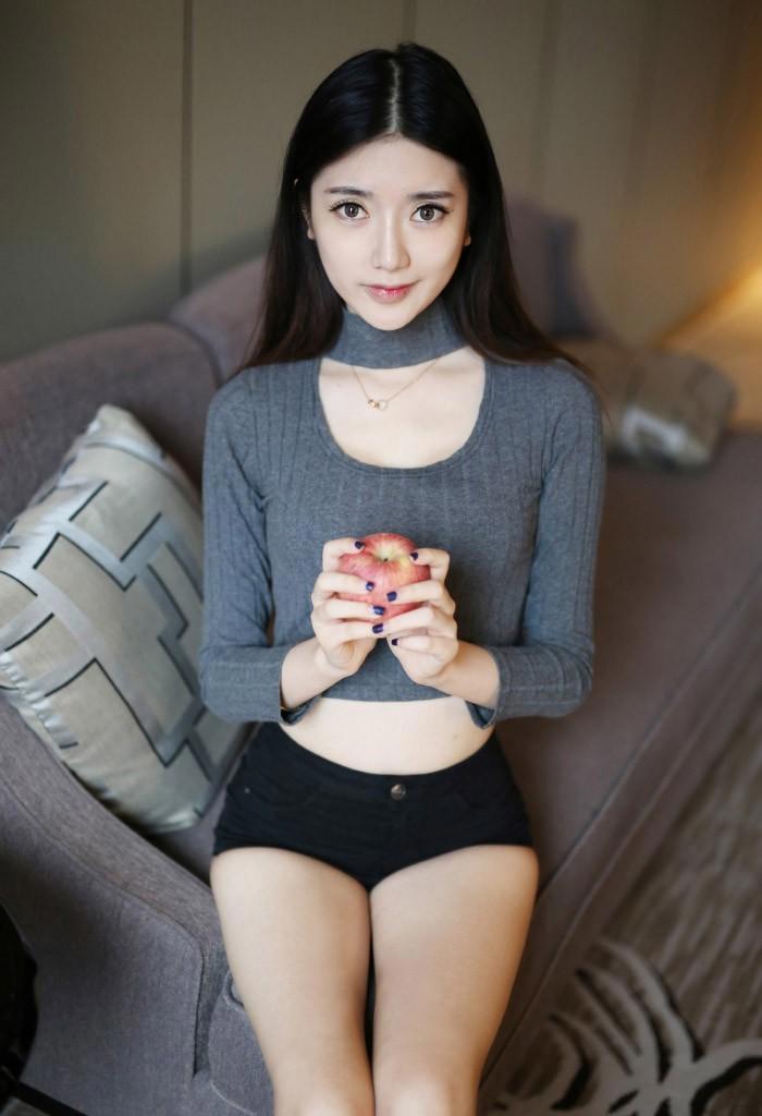 高颜值清纯美女写真图片