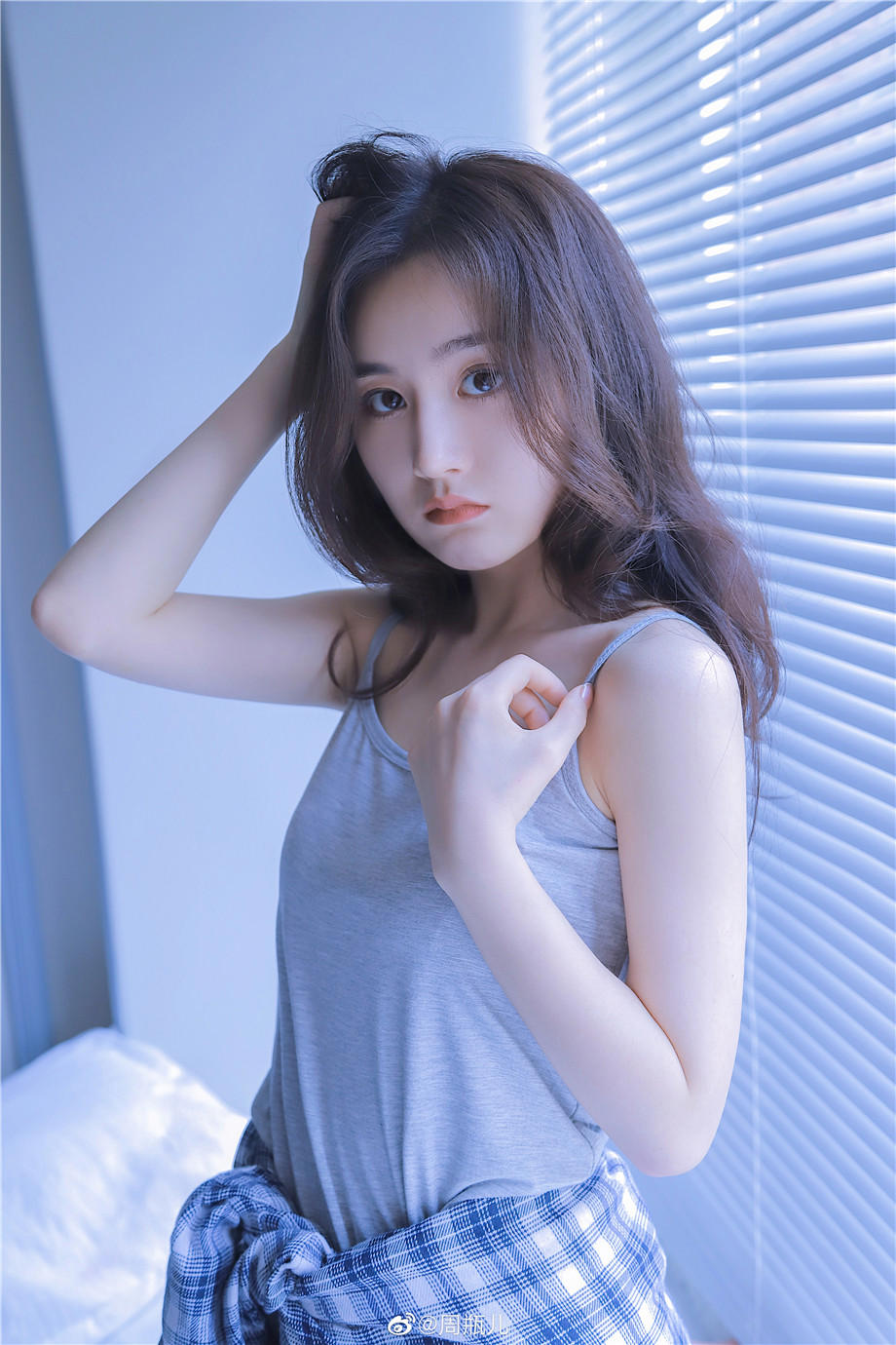 00后清纯美女高清图片写真