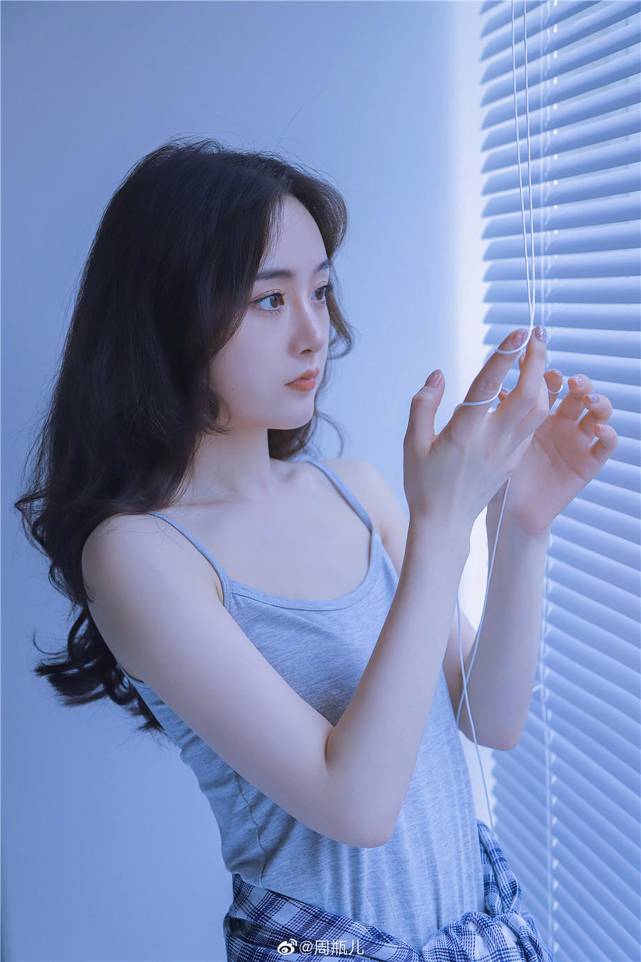 00后清纯美女高清图片写真