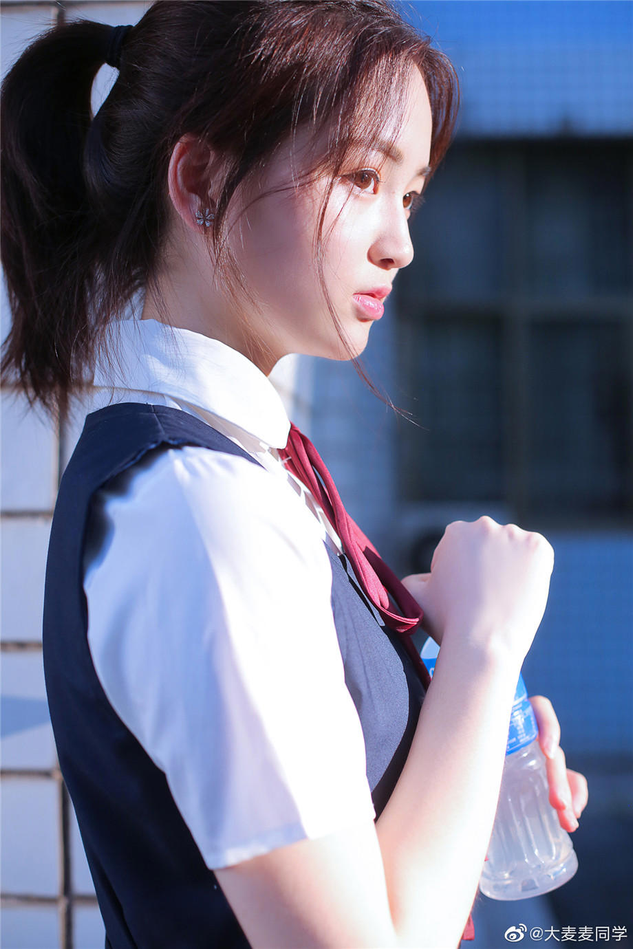 00后清纯美女学生生活照制服写真集