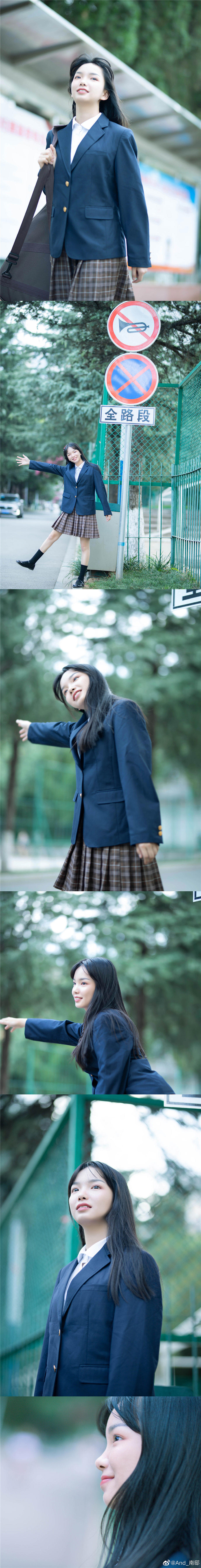 萝莉清纯美女学生妹制服外拍写真图片