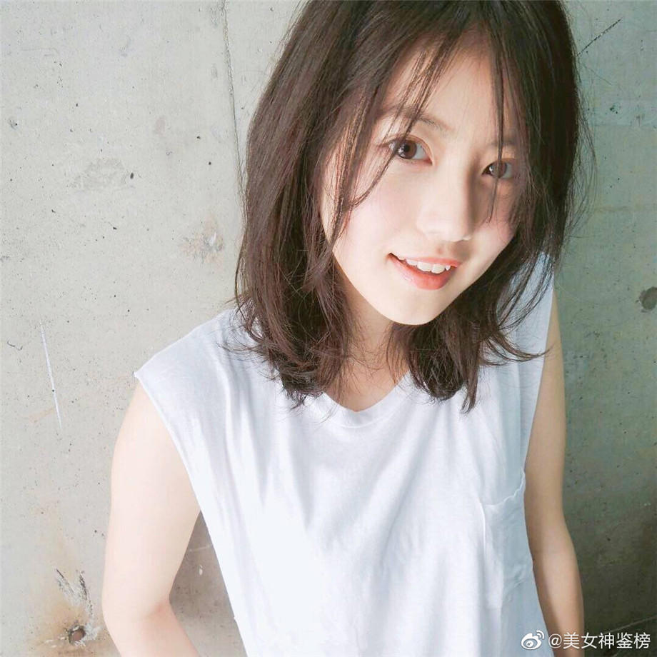 00后清纯可爱小美女图片