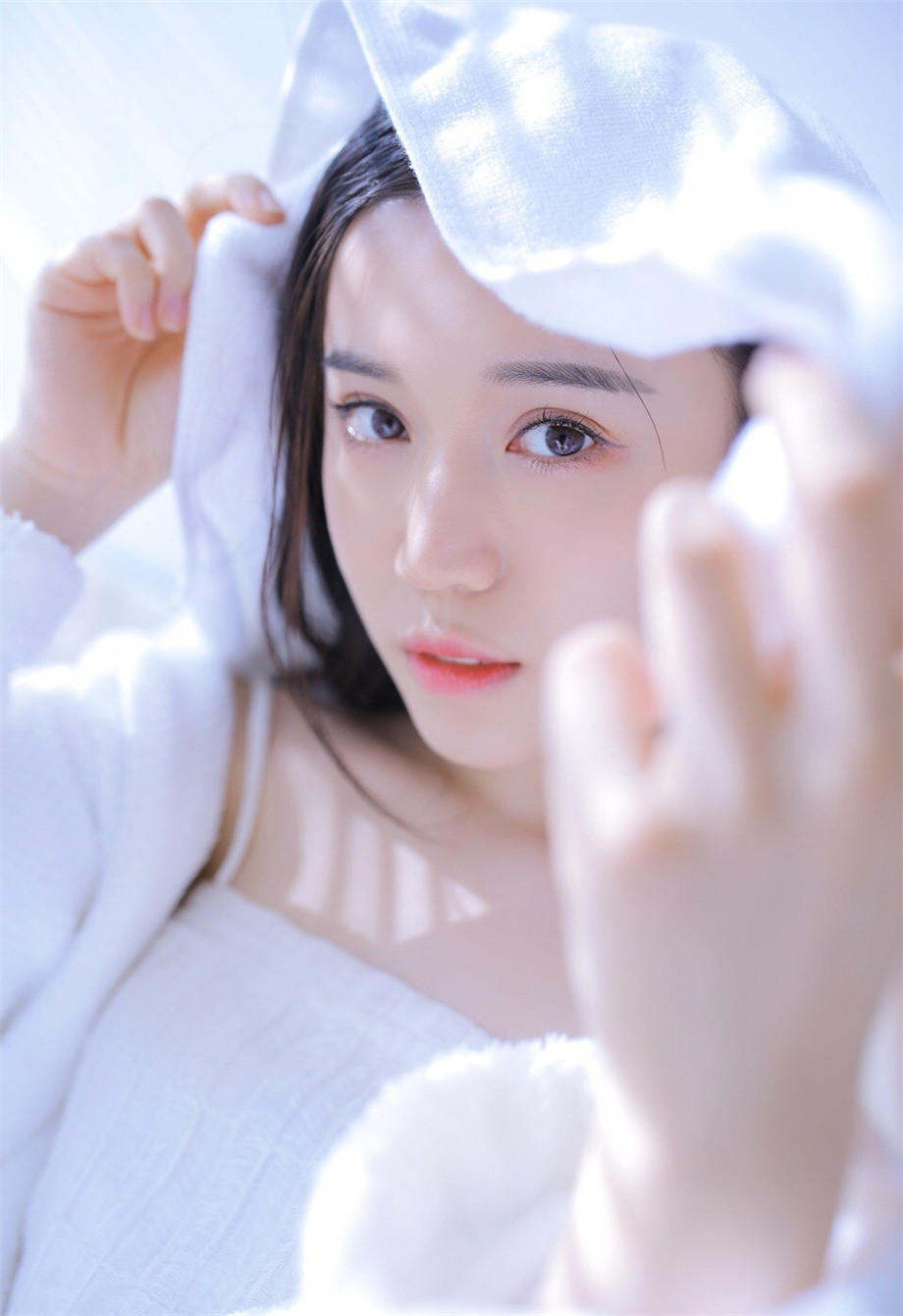 00清纯小美女唯美私房照写真集