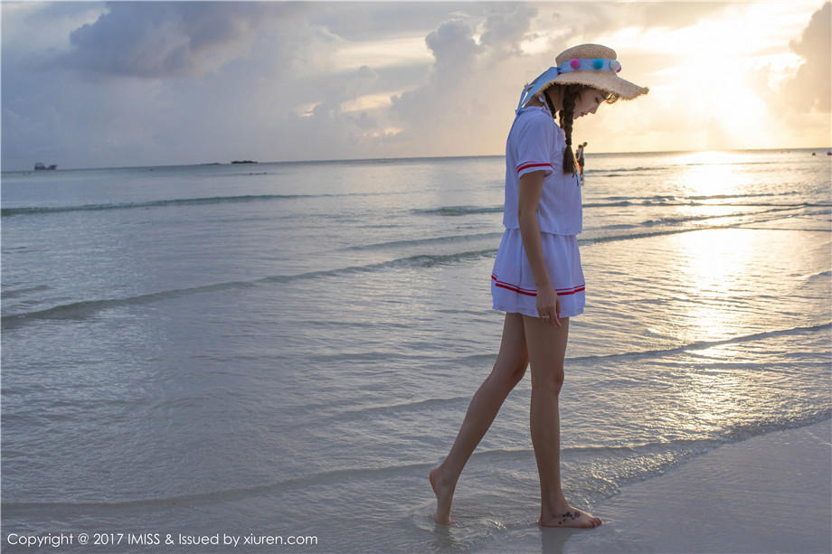 海边的清纯美女杨晨晨唯美外拍写真图片