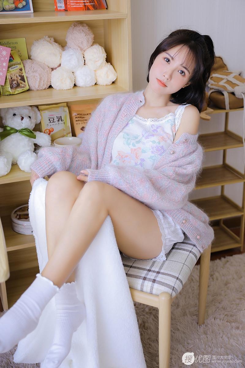 短发美女甜美少女风清新写真图片