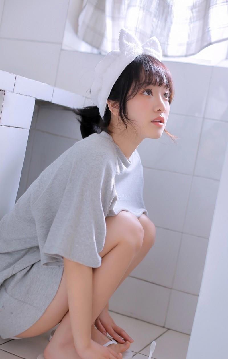 纯情甜美短发少女俏皮可爱写真集