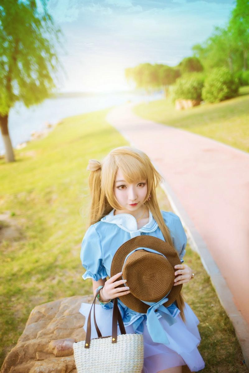 《LoveLive!》南小鸟cosplay户外写真