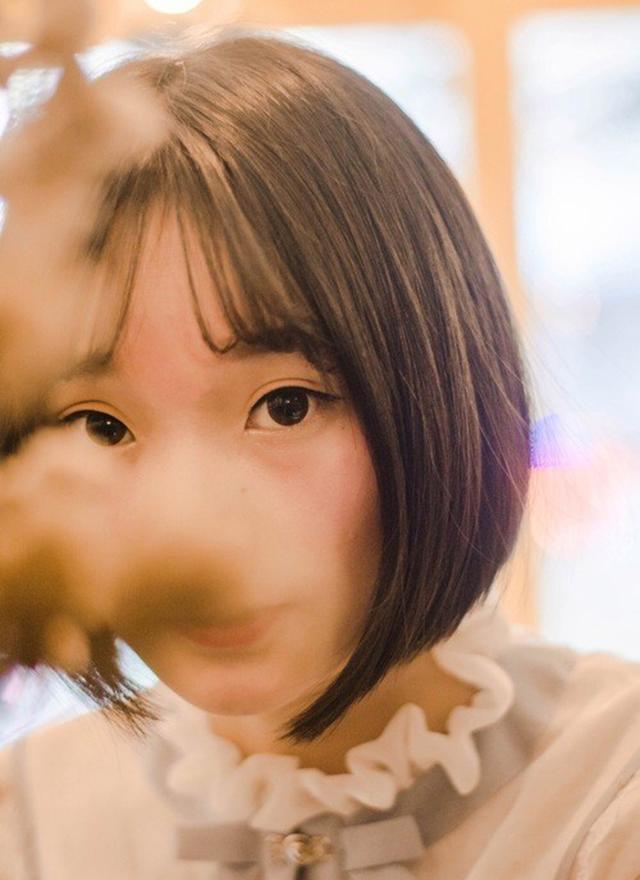 学院风青春美少女日系短发软萌乖巧室内个人写真