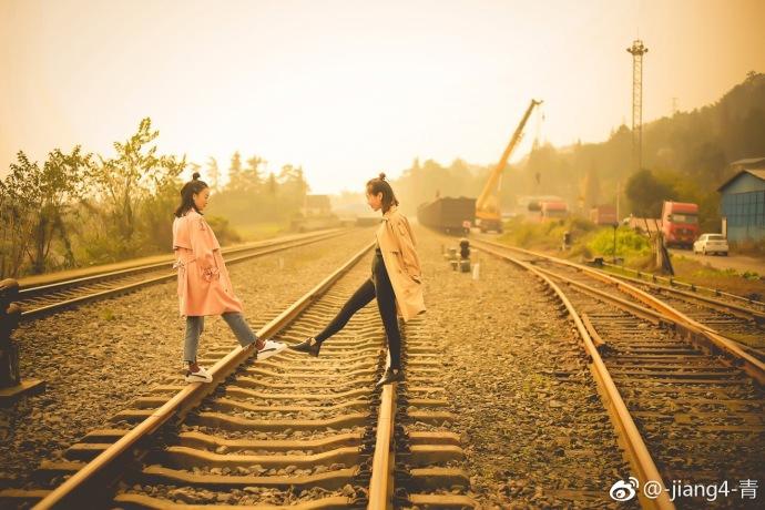 素人美女闺蜜秋天户外踏青艺术照清纯小清新写真