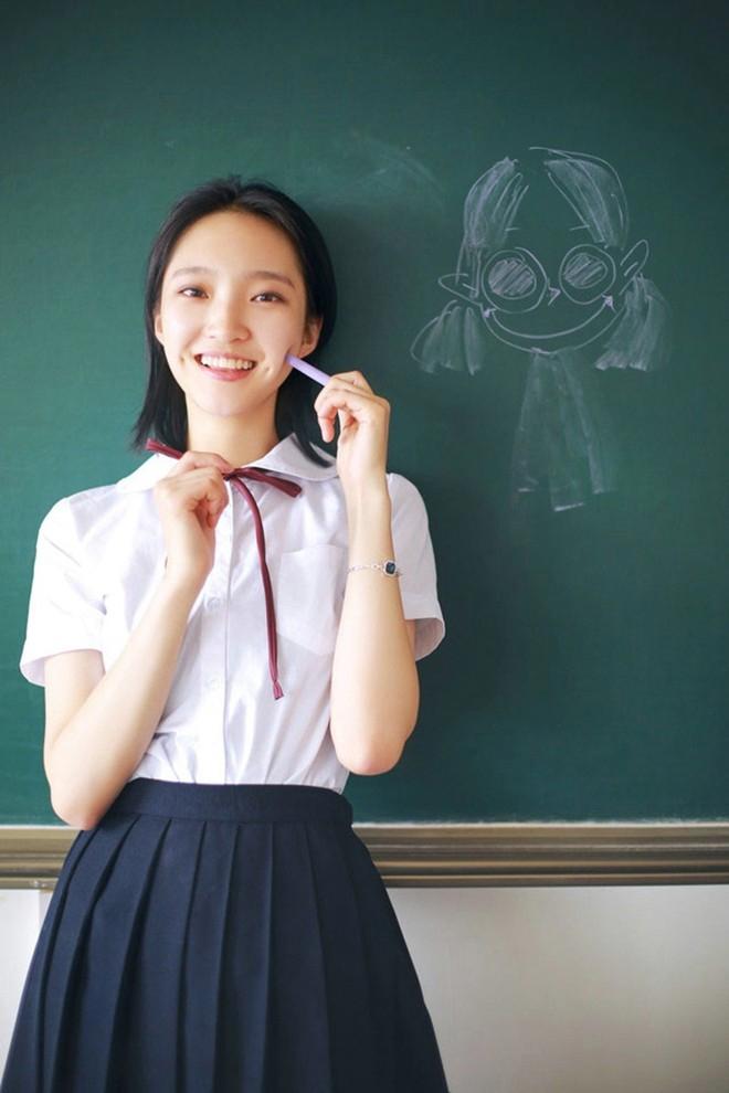 美女学生妹学生制服清纯靓丽写真