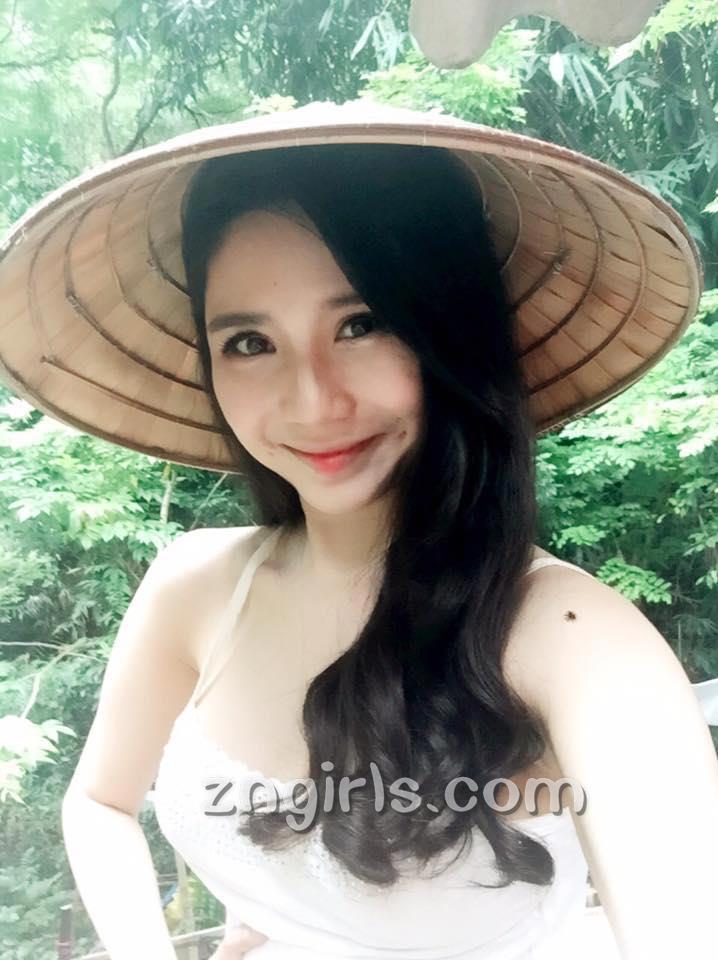 越南美女模特Lai Thanh自拍美照笑容迷人