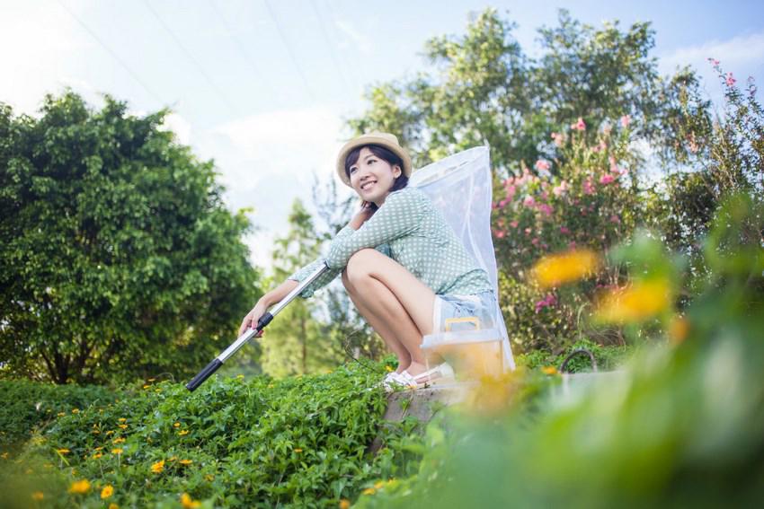 日系短发美女春日户外写真大片