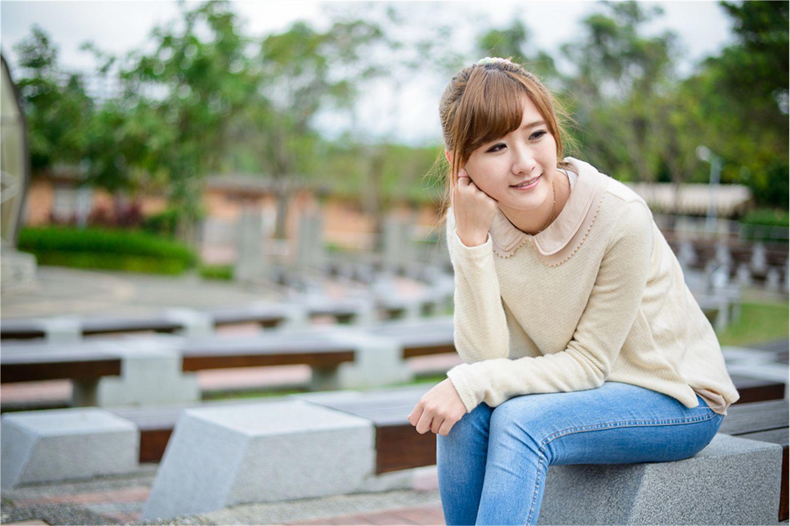 台湾学生妹思娴清纯唯美外拍