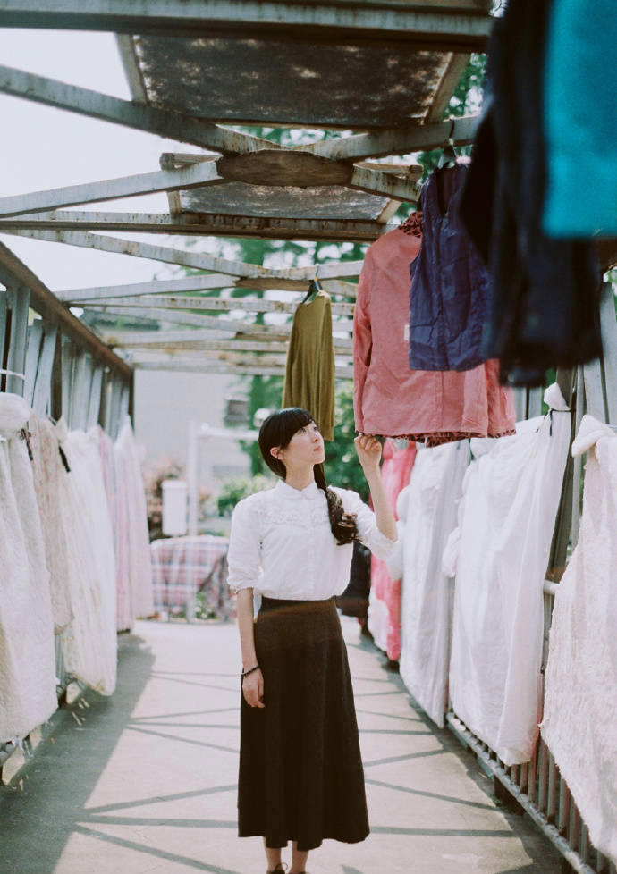 小清新美女复古写真大图