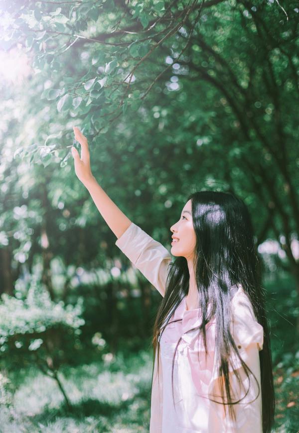 性感兔女郎张婉悠黑丝诱人写真